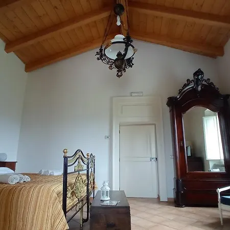 Il Casino Di Donna Maria (adults Only) مورمانو