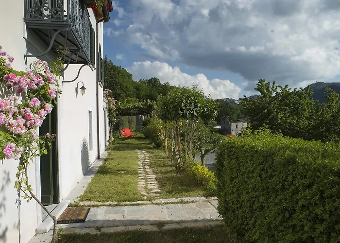 לינה וארוחת בוקר Il Casino Di Donna Maria (adults Only)